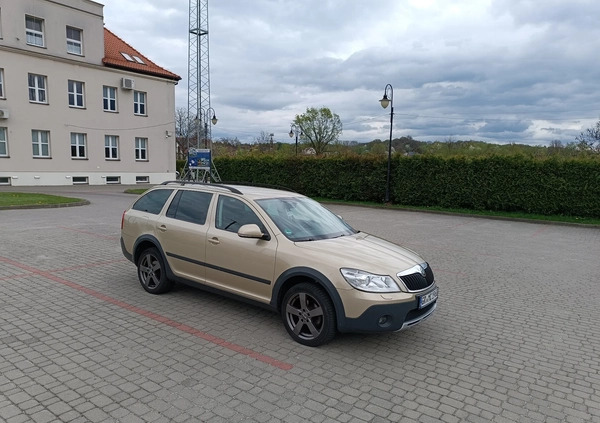 Skoda Octavia cena 33900 przebieg: 151700, rok produkcji 2011 z Glinojeck małe 154